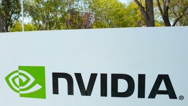 每
空头追踪：英伟达(NVDA.US)卖空量激增875万，卖空成交
例达8%